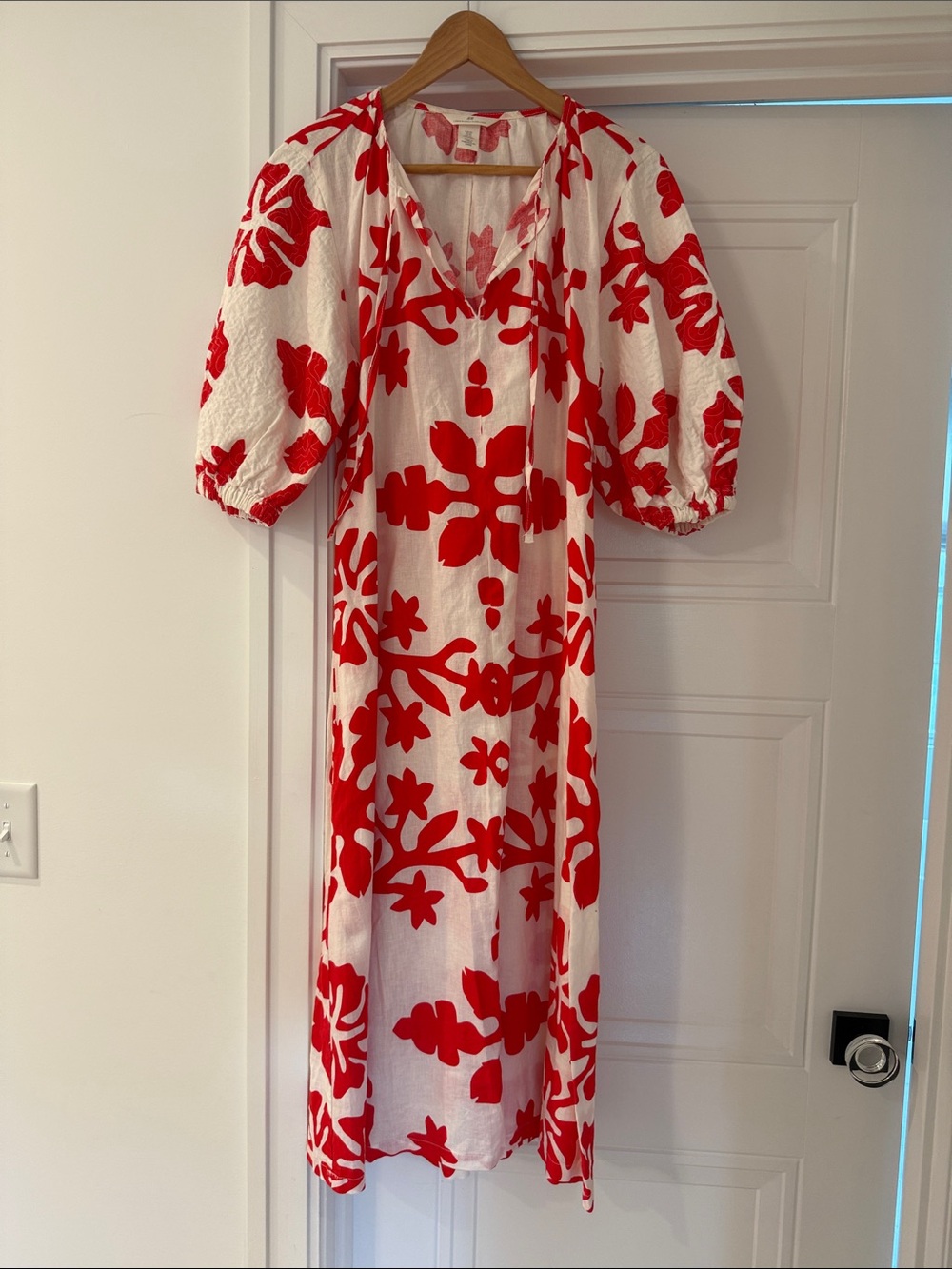 H&M linen blend puff sleeve white  Red abstract Floral Print dress XS